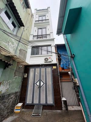 Cần tìm chủ mới cho căn nhà yêu thương