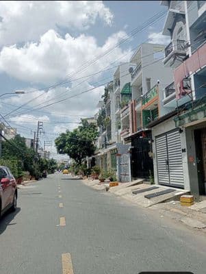 Cho thuê nhà cấp 4 lý chiêu hoàng q6 , hẻm xe tải,72m , giá 7,5tr