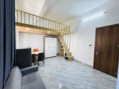 Duplex Giá Rẻ Gần Hàng Xanh – Ở 4 Người, 4 Xe – Ban Công Thoáng
