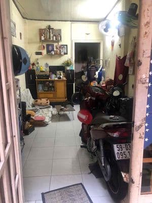 Chính chủ bán nhà 2tầng - Hoà Bình Tô Hiệu - Sổ Riêng - 30m2 - 2tỷ hơn