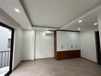 Cho thuê nhà 35m2 x 6 tầng, Hoàng Hoa Thám, Ba Đình