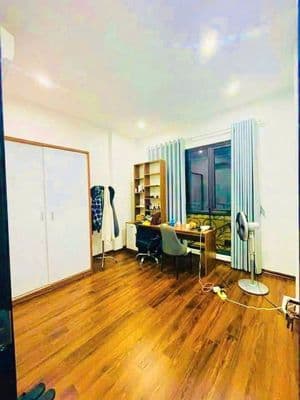 Cho thuê nhà 6 tầng thang máy Đào Tấn, Ba Đình, full đồ