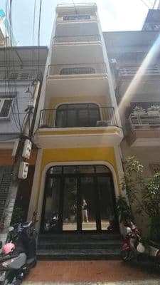 Cho thuê nhà Vạn Phúc, Ba Đình, có thang máy, ô tô đỗ cửa