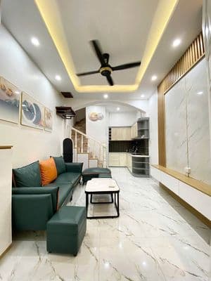 Bán nhà Minh Khai, HBT, nhà xây 5 tầng nở hậu
