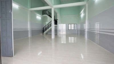 Kho xưởng mới 8×17 đúc lửng 2pn 2wc