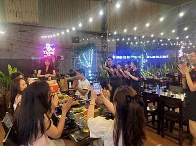 Cho thuê Mặt Bằng Kinh Doanh 900m2