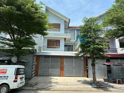 Biệt Thự sát Aeon Tên Lửa
