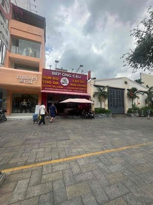 Cho thuê mt nguyễn thái học q1 dt 7x15m 1 lầu lề 8m