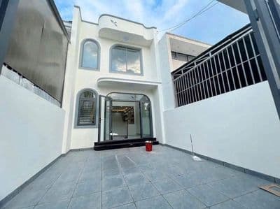Nhà trệt lửng 3 phòng ngủ siêu đẹp- gần đường đồng khởi-500tr nhận nhà