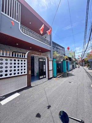 Nhà mới kiệt đổ nhựa oto thông. Tôn Đản