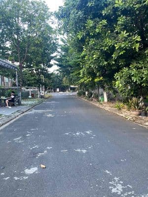 Cho thuê đất có nhà đường Trung Lương 3, đối diện công viên