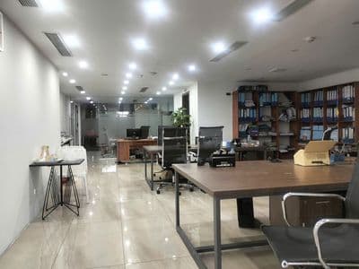 Văn phòng tầng 1 đường Nguyễn Hữu Thọ - diện tích 85m2 .
