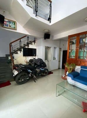 Cho thuê nhà mt nguyễn công trứ