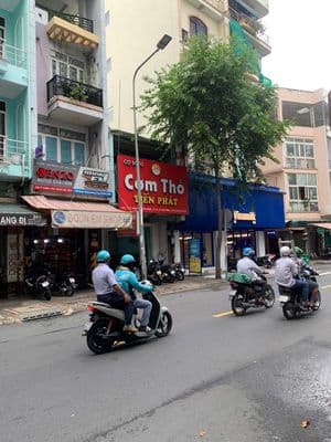 Cho thuê nhà MT Nguyễn Thái Bình. làm Căn hộ , cà phê ..,Văn Phòng