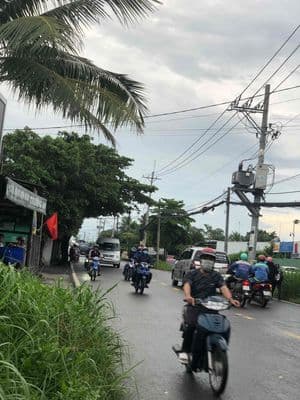 Giảm 10triệu - kho/xưởng 2 mặt tiền - 6 phòng ở - chỉ 16,5 triệu - h