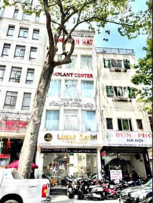 Tiệm Nail - Spa MT số 8 Bùi Thị Xuân, Q1. Dt: 6x12m, Kc: trệt 3 lầu