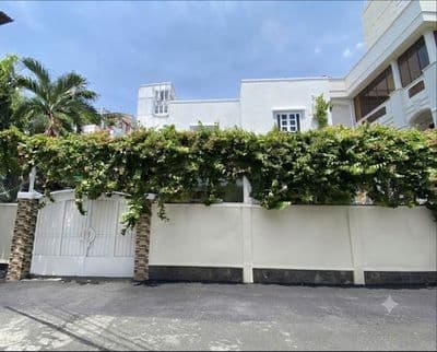 Biệt thự trần nhật duật quận 1 , 625m2, 2 tầng, giá 65triệu/tháng