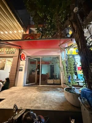 Mbkd ngay dh hutech, gtvt, ngoại thương-4,5x11m-vỉa hè 8m-có chỗ ở lại