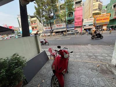 Mặt tiền 487, Lê Hồng Phong, DT: 3.6m*12m. 43 m2. Gía 50 triệu/tháng