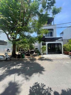 Bán 100m2 đất sạch đẹp đường Tùng Lâm 5 giá 4.1 tỷ