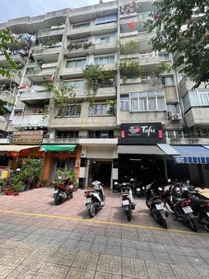 Q5 - cc xóm cải tầng trệt mt kinh doanh đa nghành - 100m2 giá chỉ 7txx