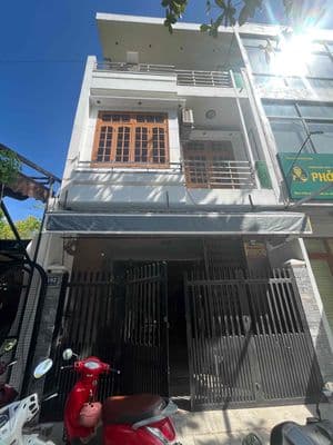 Cho thuê nhà nguyên căn mặt tiền 3 tầng trần nhân tông – sơn trà
