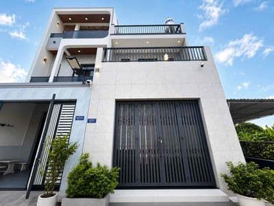 Chính chủ bán nhà mới 2 tầng! đường xe hơi tặng nội thất! chỉ 3,85 ty