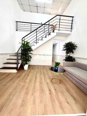 gác lửng đúc trần cao vân 45m2 giá nhỉnh 2tỷ