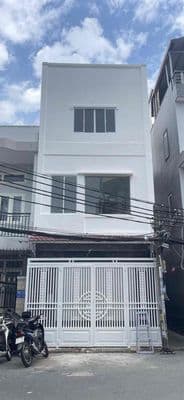 Cần cho thuê nhà ngay mặt tiền kd xe hoi 2 lầu st