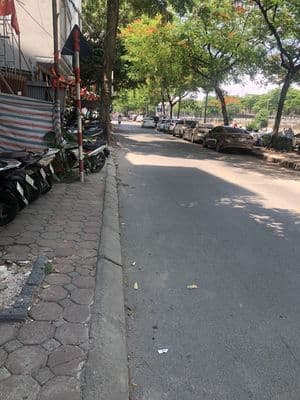 Mặt bằng làm siêu thị, văn phòng kinh doanh mặt phố Nguyễn Khang