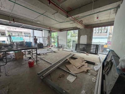 Cho thuê mbkd mặt tiền đang hoàn thiện 180m2 quận 7