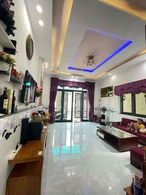 Nhà đẹp 3 tầng mt biển mân thái - cách biển 200m