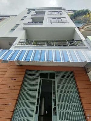 Ngang 7m - trống suốt - mặt bằng số 69 điện biên phủ, quận 1.!