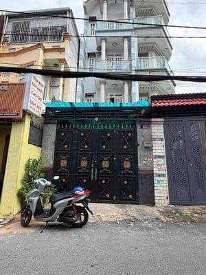 Nhà mới NC nup hẻm 1/ Lê Văn Thọ P11