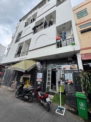 Phòng, Mặt bằng ở và buôn bán, lầu trệt, có gác 20m, 159 phạm văn hai