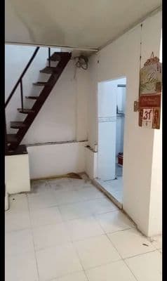 Rẻ! Hiếm! Nhà Tân Định Quận 1, trệt 2 lầu 3pn 2wc bếp, có st, giá 10tr
