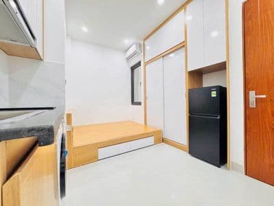 Cho thuê căn hộ full đồ, có thang máy, gần các trường đại học