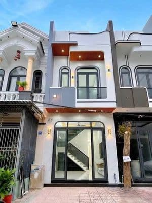 Nhà 1 trệt 1 lầu đường C2, Hưng Phú, Cần Thơ