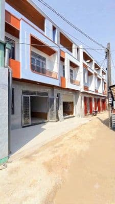 Bán nhà phố 60m2 Phường Tân Hạnh, Dĩ An, Bình Dương
