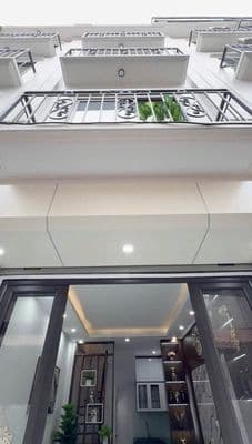 Nhà Vĩnh Hưng - Hoàng Mai - 5 tầng, full nội thất, gần ô tô