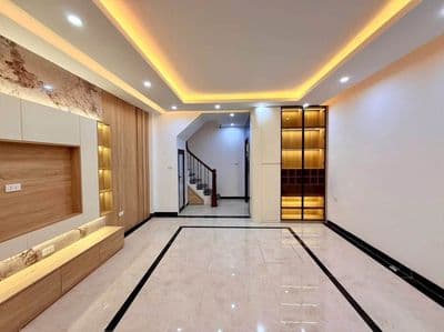 Bán nhà mới thang máy Hoàng Mai, ô tô đỗ cửa, 55m², 6 tầng