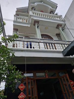 Bán nhà 2 lầu 1 trệt mặt tiền đường 11 phường linh xuân thủ đức
