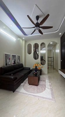 Cho thuê nhà 3 tầng 40m2 Nhân Huệ Đồng Mai, ô tô thông