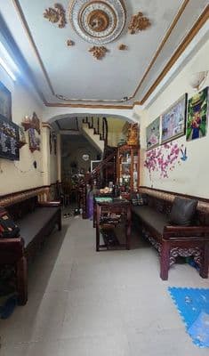 Bán nhà 25m² Tây Hồ, full nội thất, ngõ thông