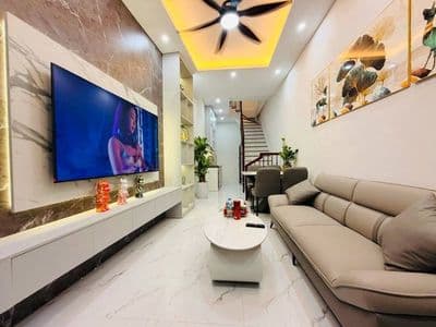 Bán nhà 25m2, 5 tầng, 2 mặt thoáng, ô tô đỗ cửa, 6.95 tỷ