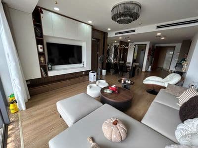 Bán căn hộ 112m2 Láng Hạ, Hà Nội, full nội thất