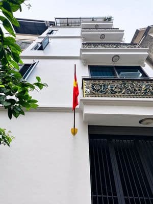 Nhà Lô Góc Thang Máy 7 Tầng Lạc Long Quân, Tây Hồ, 26 Tỷ