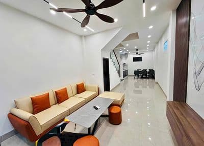 Nhà Sài Đồng 51m2 Đầy đủ Nội Thất, có ô chờ thang máy