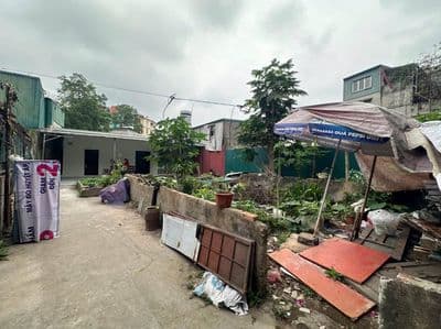 Cho thuê nhà sân vườn rộng ngõ 343 Đội Cấn - Ba Đình