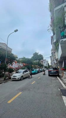 Nhà 7 tầng thang máy mặt tiền 6.6m trung tâm Gia Thuỵ, Long Biên